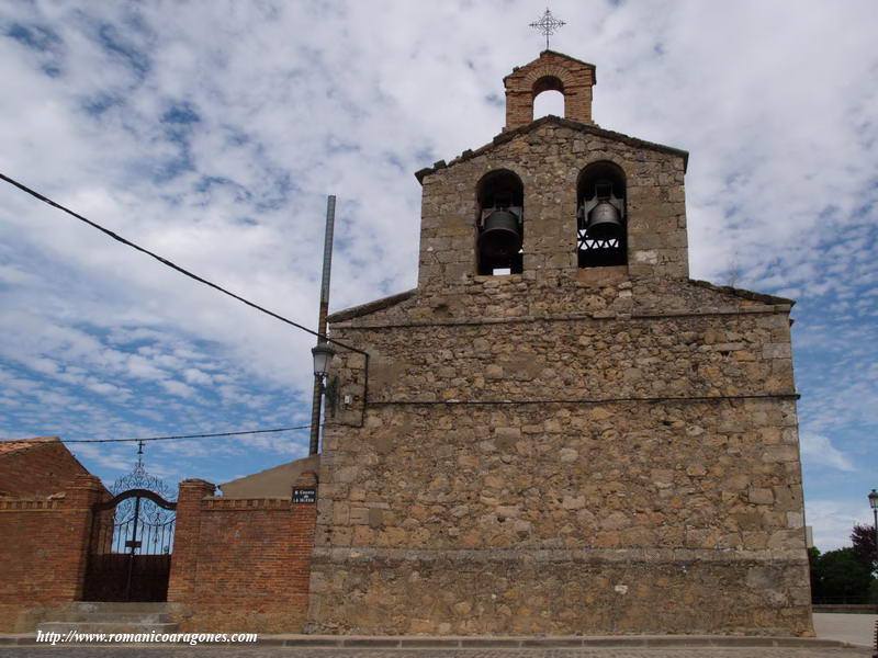 HASTIAL OESTE DEL TEMPLO